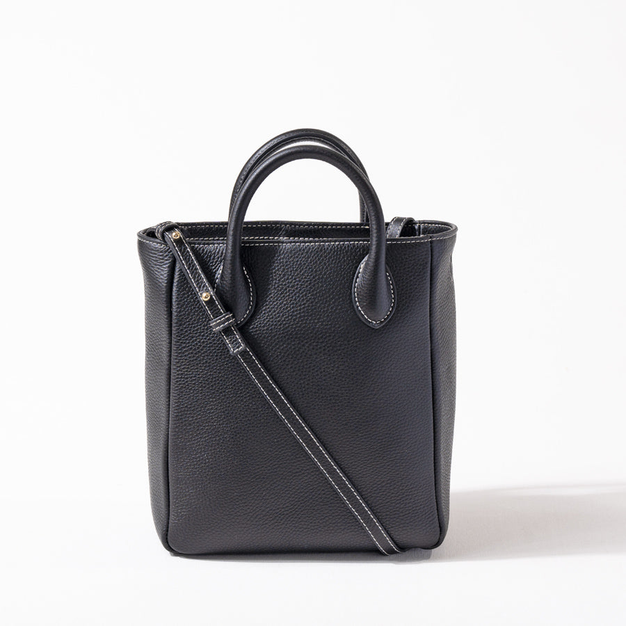 Shoulder bag "Pelm" detail.Color:Black