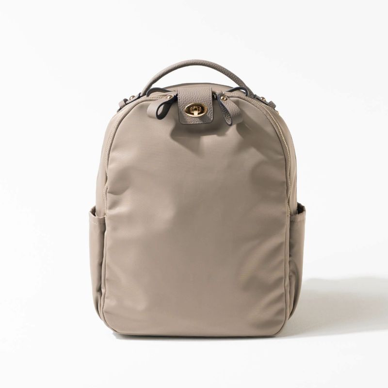 Nylon backpack 「Nylon Loche Ruck」 Color: Greige (Gold-color hardware)