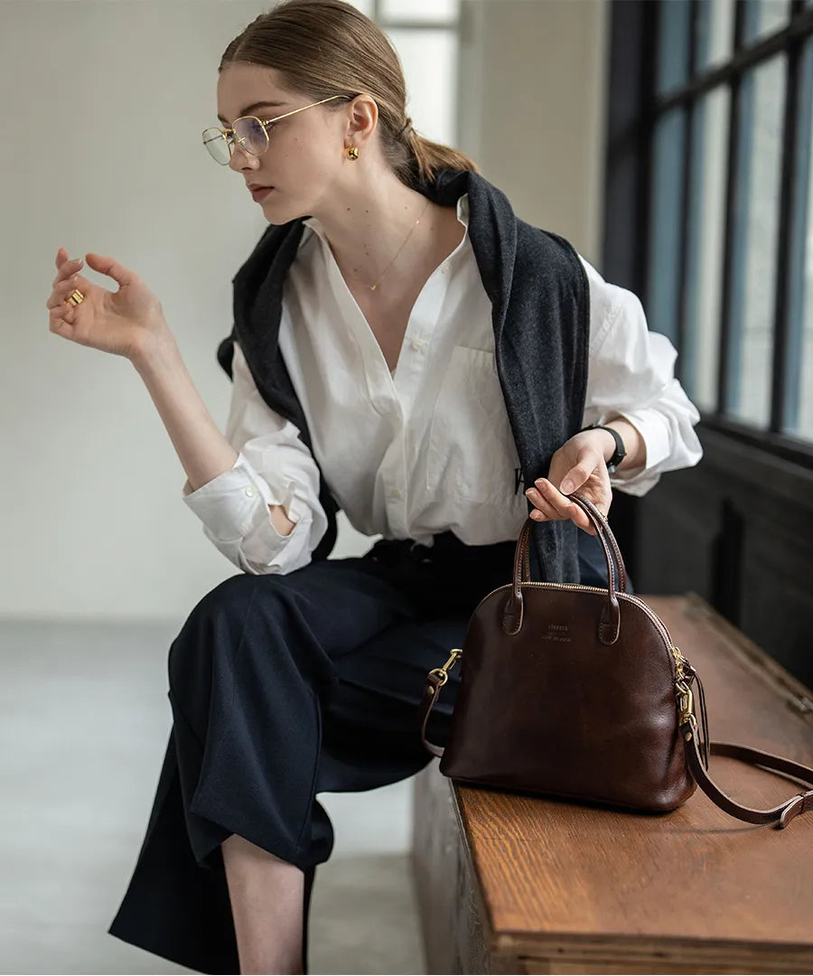 Leather Tote bag 「Hone M size」 Color：Choco brown