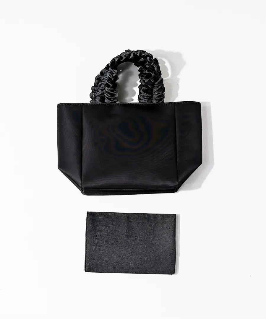 Frill handle tote bag “lifuka nylon S” Color: Black