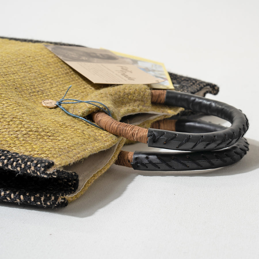 Fair trade linen tote bag 「Madul」 Handle details