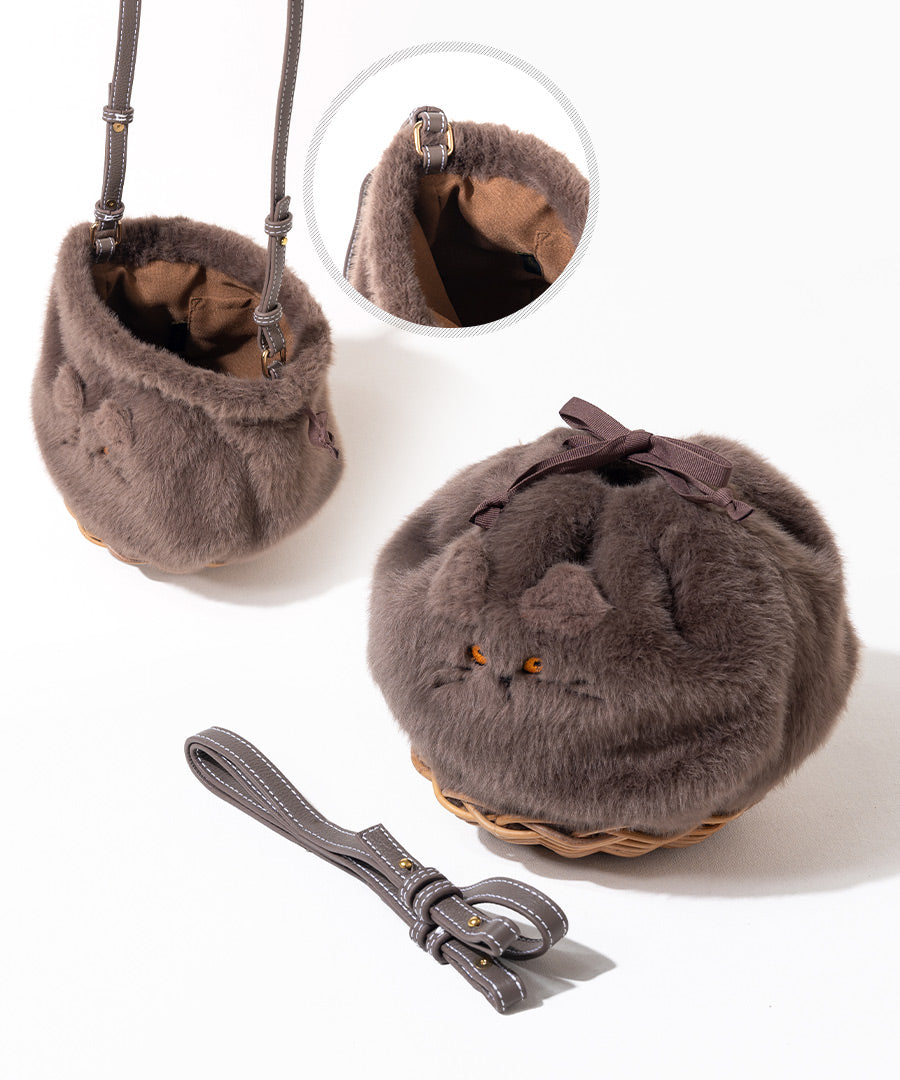 Detail Cat motif fur shoulder bag "Minetpanifur" Color: Mocha