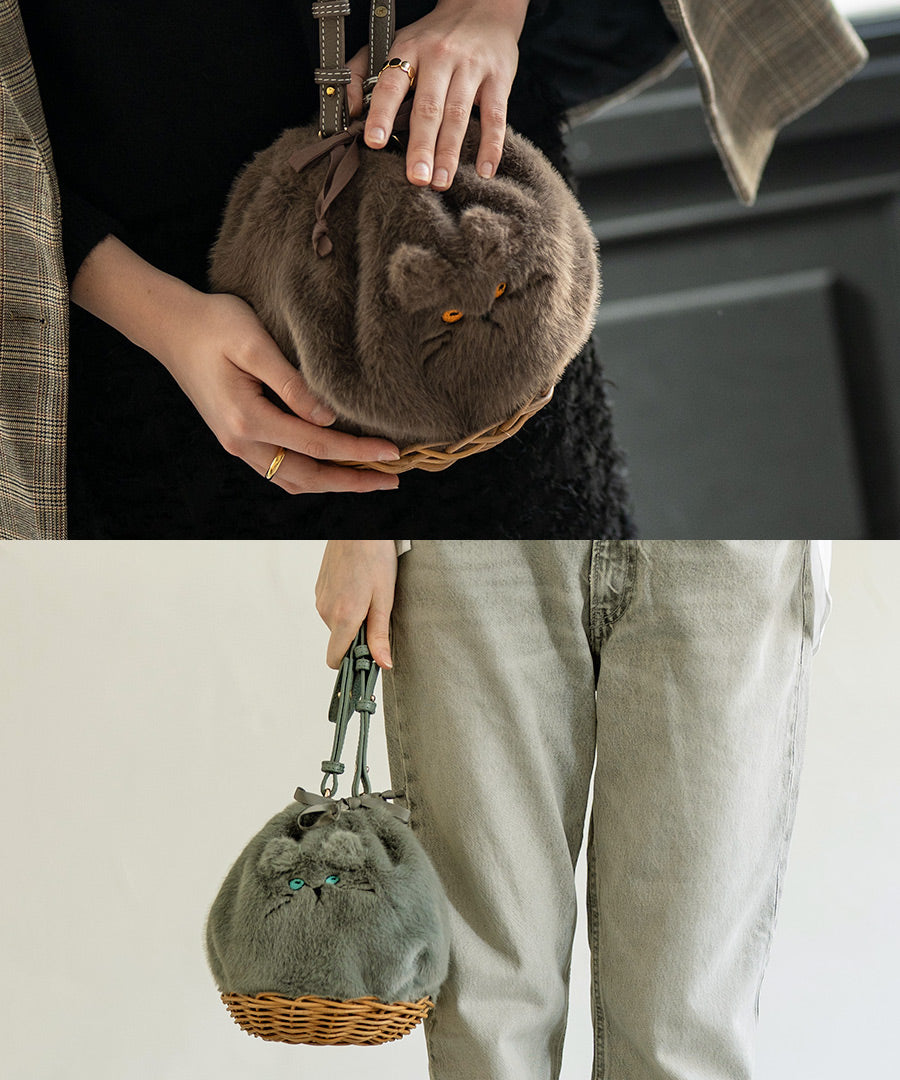 Cat motif fur shoulder bag "Minetpanifur" Color: Mocha,Aqua