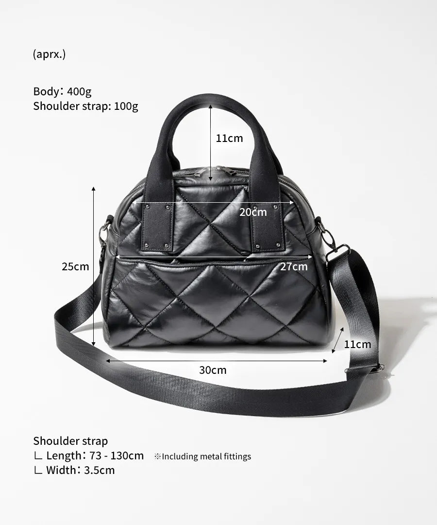 It's the size of the bag "Peremo (Version 2)" .Color:Black