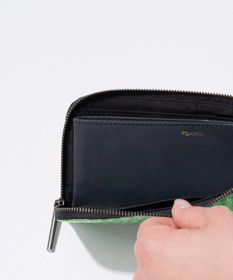 POMTATA L-zip long wallet (Crocodile embossed)