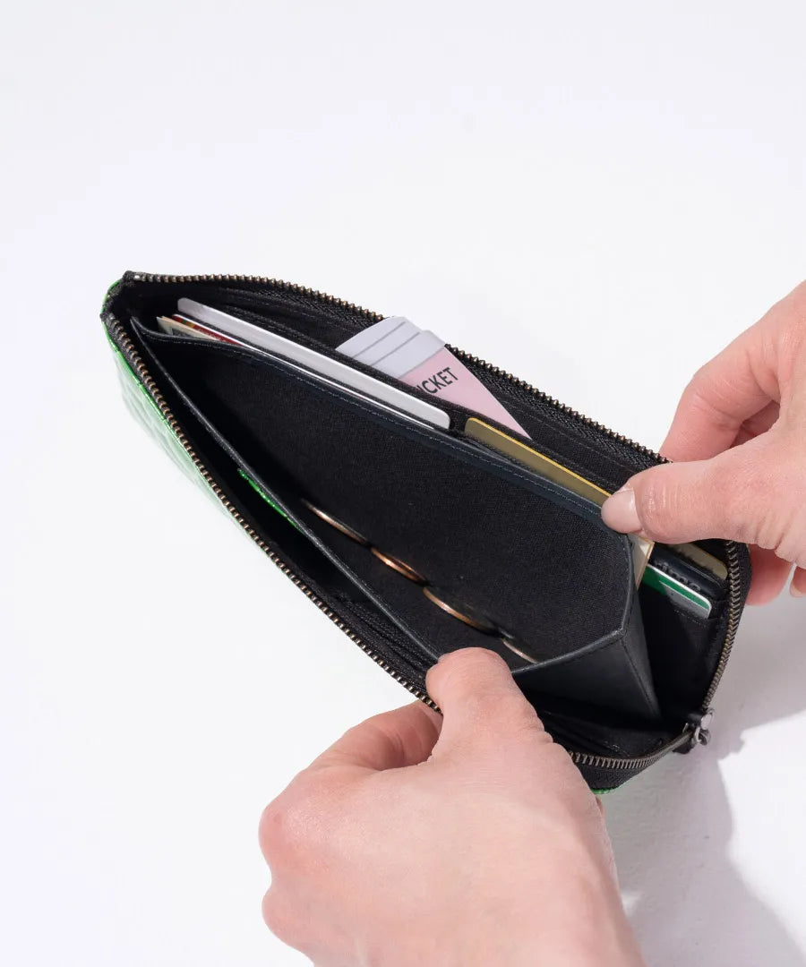 POMTATA L-zip long wallet (Crocodile embossed)