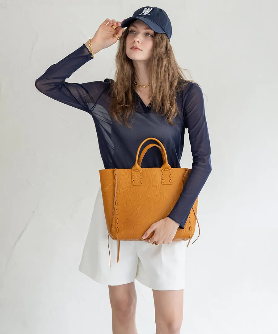 POMTATA Leather Tote