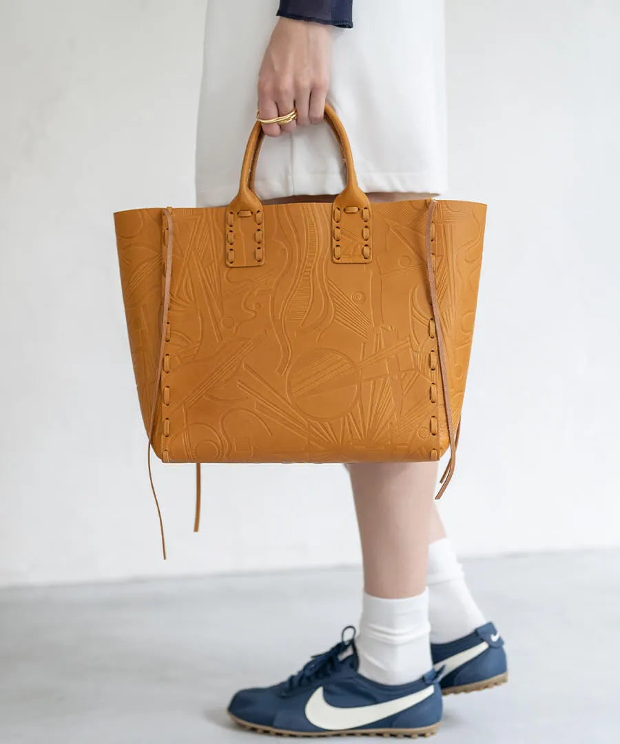 POMTATA Leather Tote