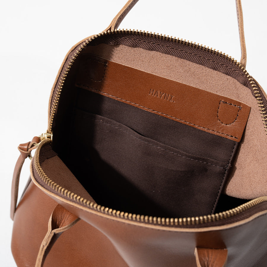 Leather Tote bag 「Hone M size」 Detail